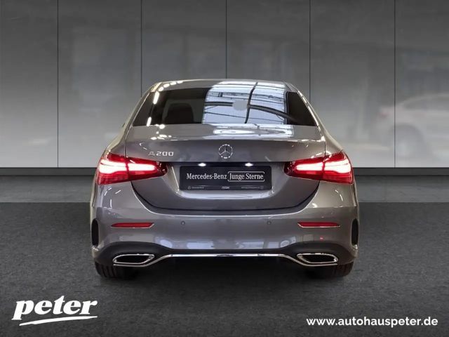 Mercedes-Benz A 200 AMG Line