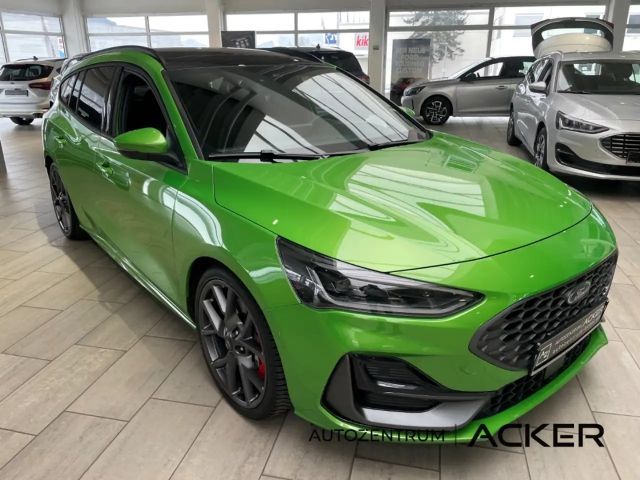 Ford Focus ST Line Wagon