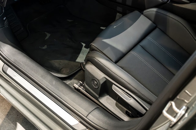 Audi A6 Avant Quattro S-Tronic