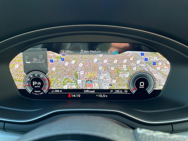 Audi A4 40 TFSI Quattro S-Line S-Tronic Sedan