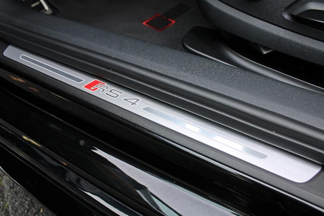 Audi RS4 Avant Quattro