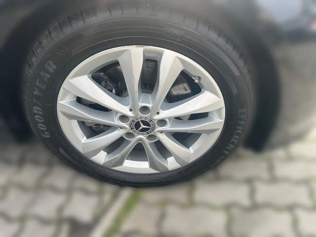 Mercedes-Benz C 200 AVANTGARDE C 200 d Estate