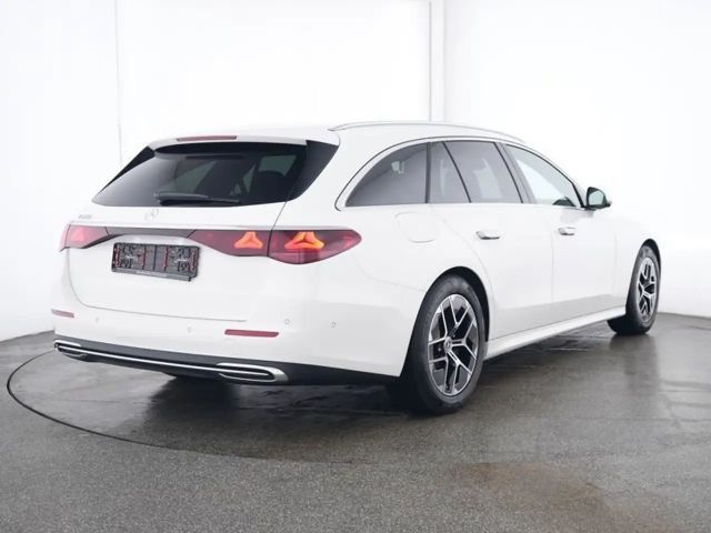 Mercedes-Benz E 200 AVANTGARDE Estate