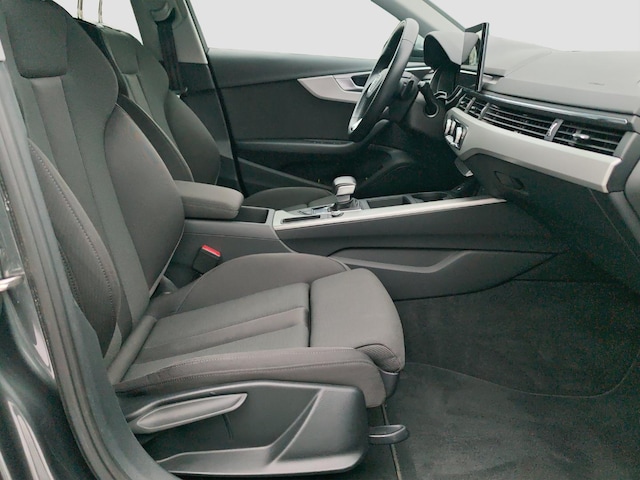 Audi A4 40 TDI Avant S-Line S-Tronic