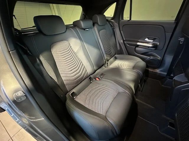 Mercedes-Benz GLA 200 Progressive