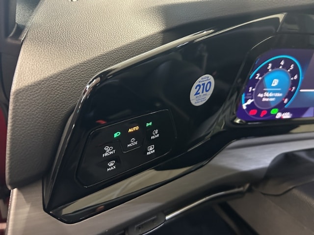 Volkswagen Golf 1.5 eTSI DSG Golf VIII