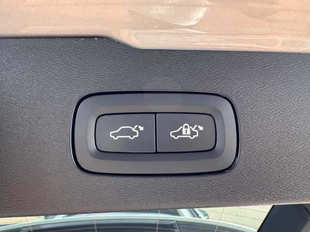 Volvo V60 Dark Hybrid Ultimate