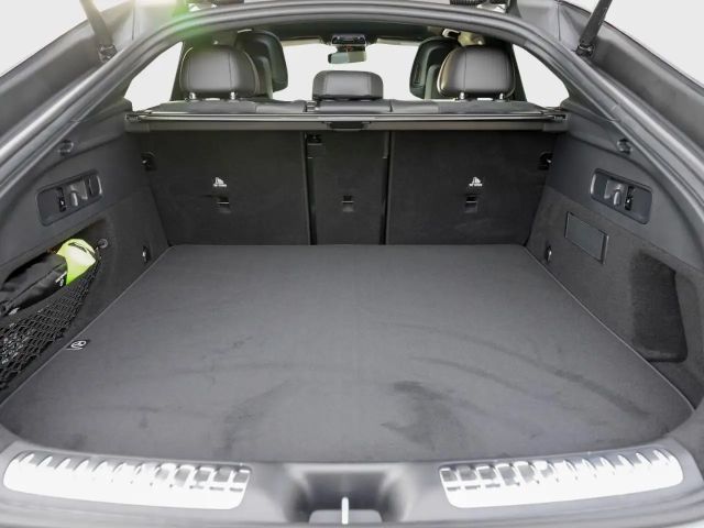 Mercedes-Benz GLC 300 4MATIC AMG Line Coupé