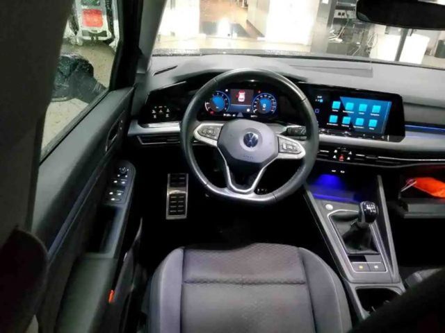 Volkswagen Golf 1.5 TSI IQ.Drive