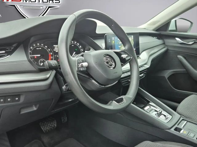 Skoda Octavia 2,0 TDI*DSG*ACC*WERKSGARANTIE*LED*NAVI*KREDIT