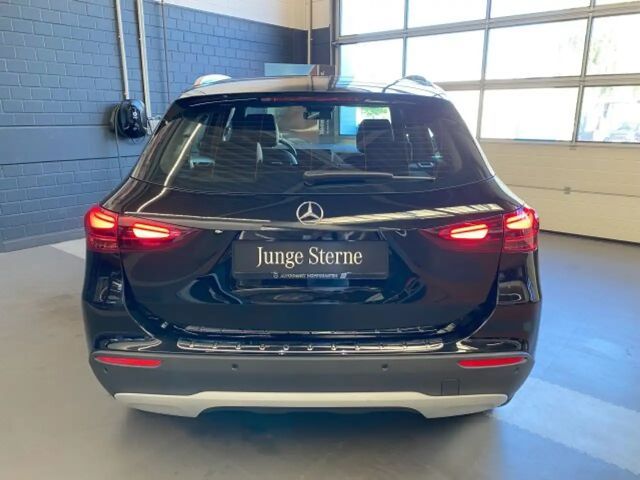 Mercedes-Benz GLA 200 Progressive