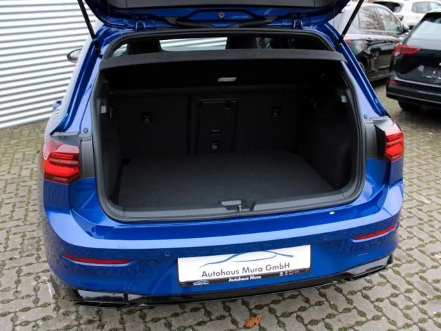 Volkswagen Golf 1.5 eTSI DSG IQ.Drive R-Line