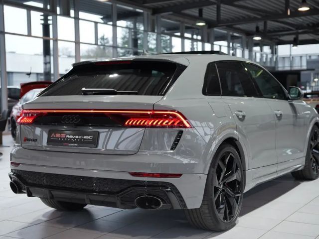 Audi RS Q8 Quattro