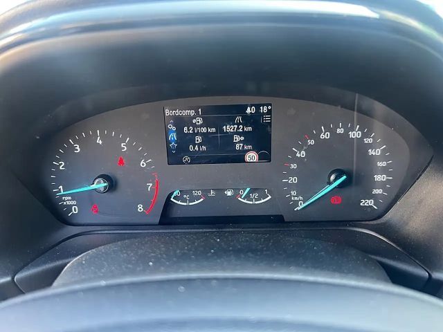 Ford Puma EcoBoost Titanium