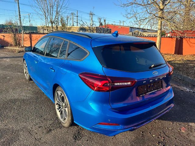 Ford Focus ST Line