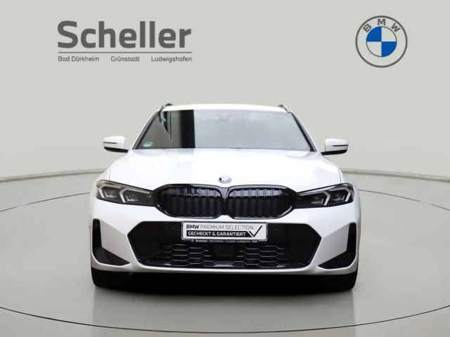 BMW 330 330e M-Sport Touring