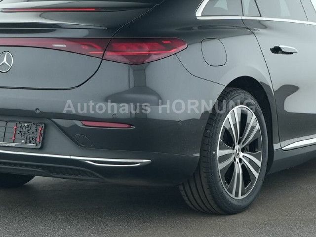 Mercedes-Benz EQE 300 Sedan