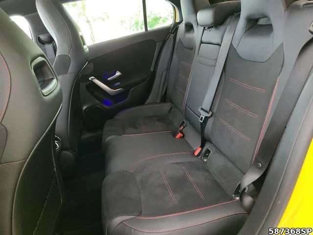 Mercedes-Benz A 180 AMG Line