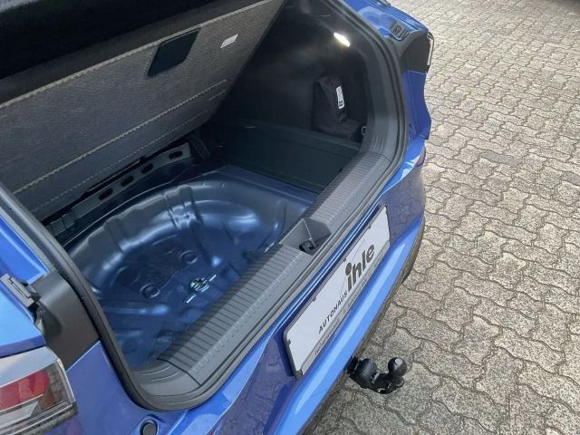 Volkswagen T-Roc 1.5 eTSI DSG R-Line