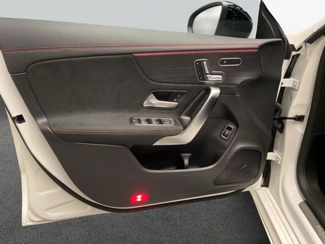 Mercedes-Benz CLA 200 CLA