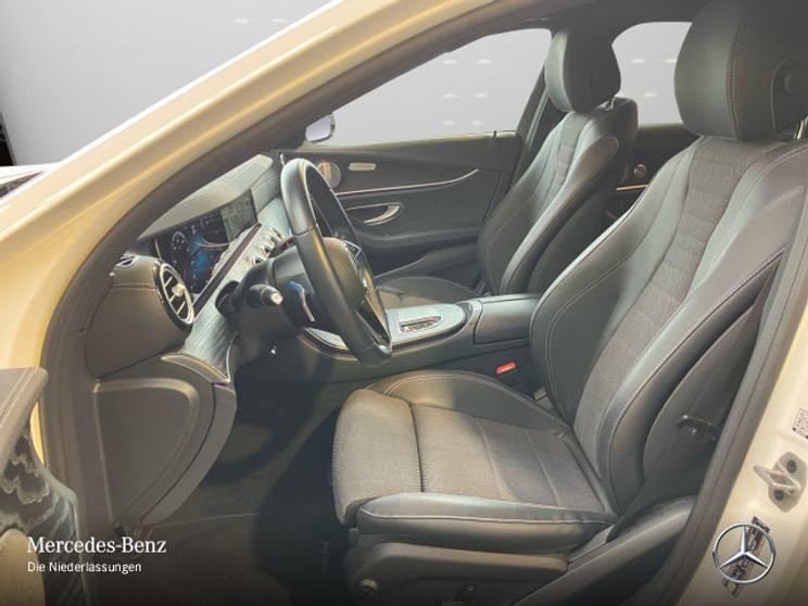 Mercedes-Benz E 220 4MATIC E 220 d Sedan