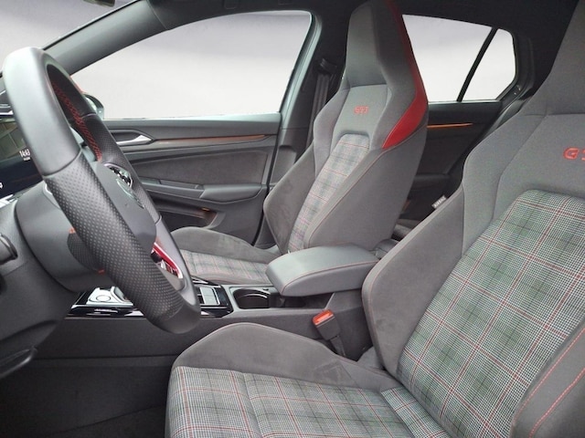 Volkswagen Golf 2.0 TSI GTI