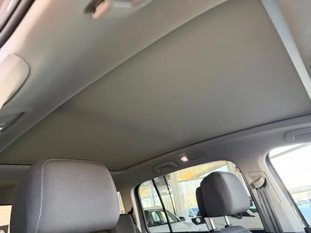 Volkswagen Touran DSG Highline