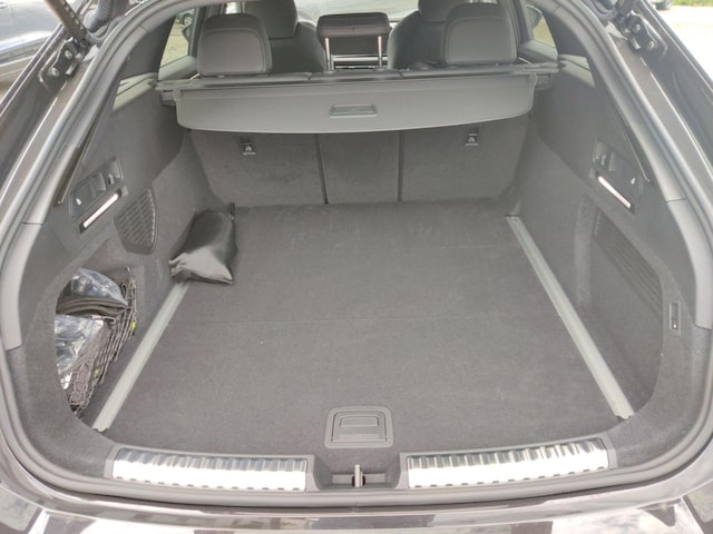 Audi A6 Avant Quattro S-Tronic