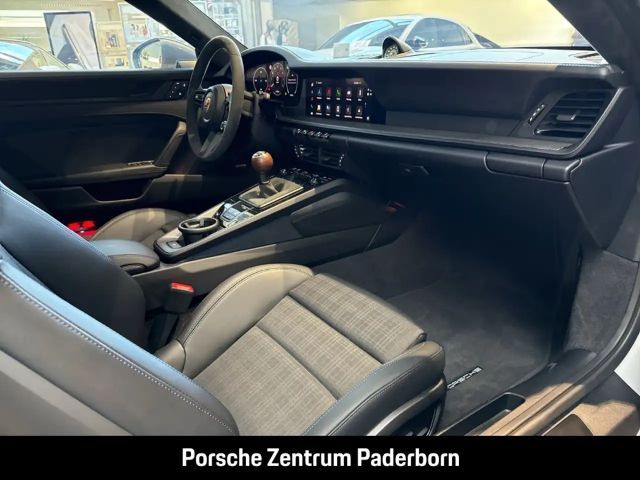 Porsche 992 Carrera Coupé Turbo