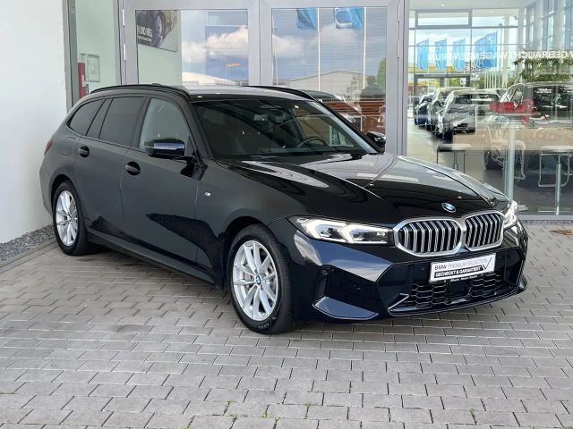 BMW 330 330d M-Sport Touring xDrive