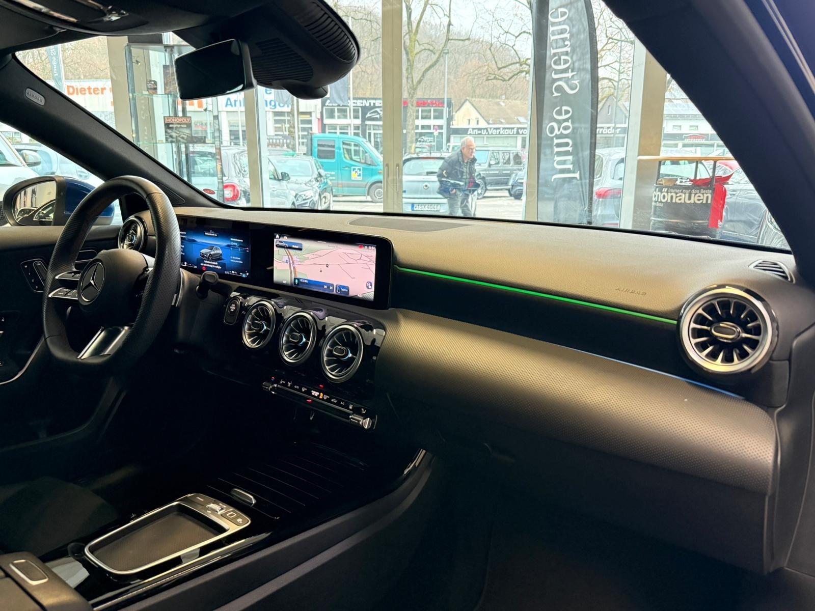 Mercedes-Benz A 250 A 250 e AMG Line