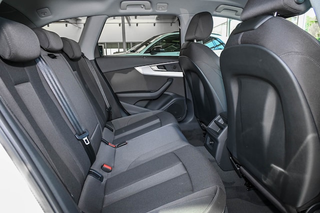 Audi A4 40 TDI Avant S-Tronic