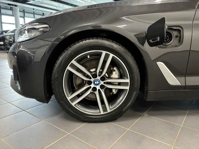 BMW 530 530e Touring