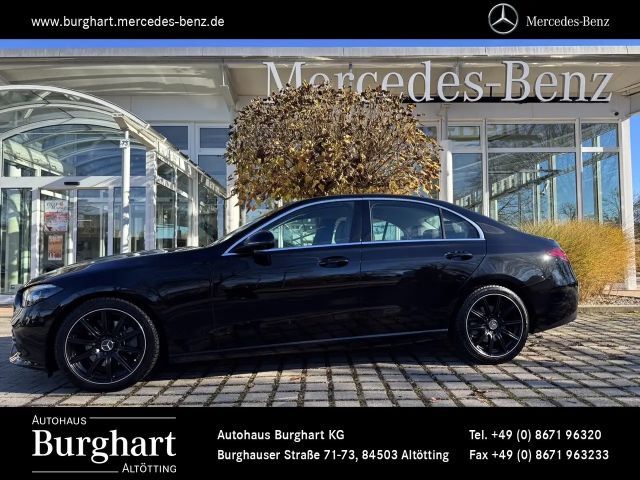 Mercedes-Benz C 200 4MATIC AVANTGARDE Sedan