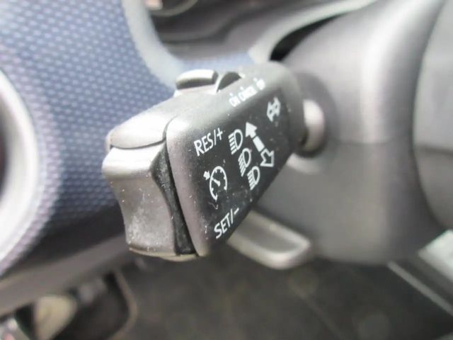 Volkswagen up! UNITED 1.0 NAVIV. KAMERA ALU PRIVACY APS SITZHEIZUNG CLIMATRONIC eFH ZV