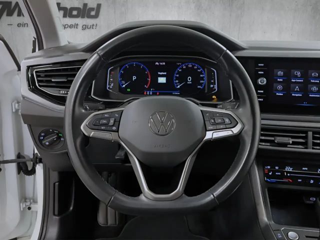 Volkswagen Polo 1.0 TSI DSG Style