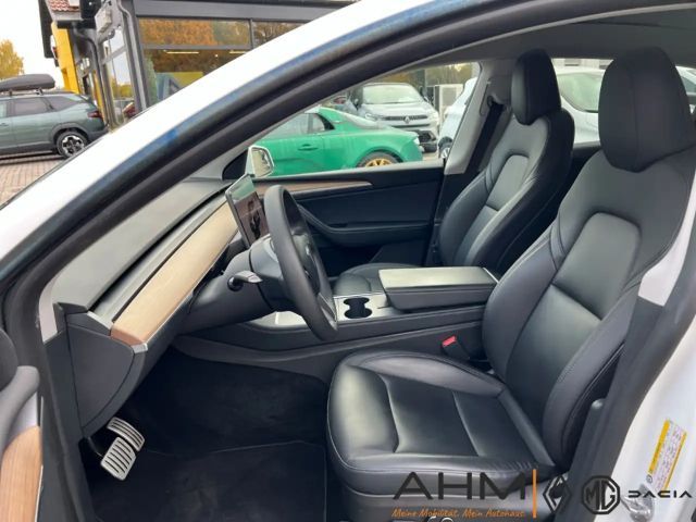 Tesla Model Y AWD Dual Motor Performance