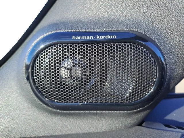 MINI John Cooper Works Cabrio JCW Cabrio John Cooper Works Trim Navi harman/ka