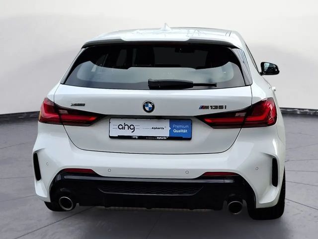 BMW 135 135i Sedan xDrive