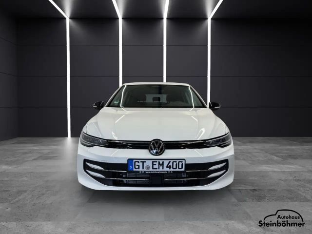 Volkswagen Golf 1.5 eTSI DSG