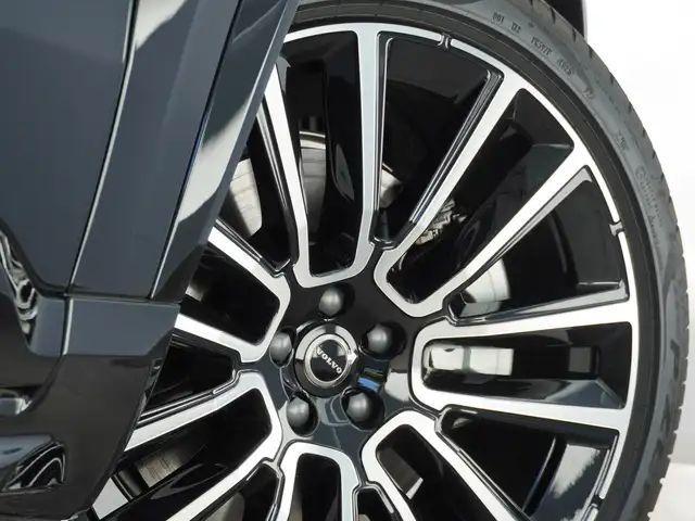 Volvo XC90 AWD Dark T8 Ultra