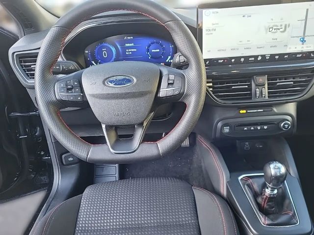 Ford Focus ST Line Wagon