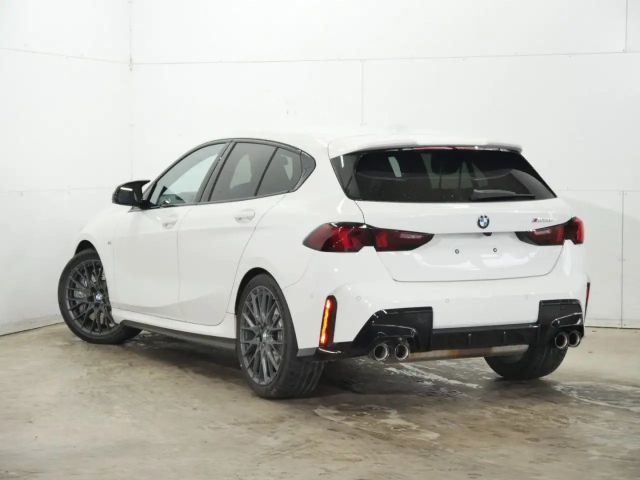 BMW 135 Sedan xDrive