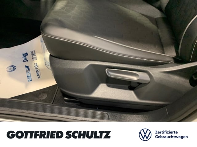 Volkswagen T-Roc T-Roc GOAL TSI NAVI SITZHEIZUNG EINPARKHILFE LED