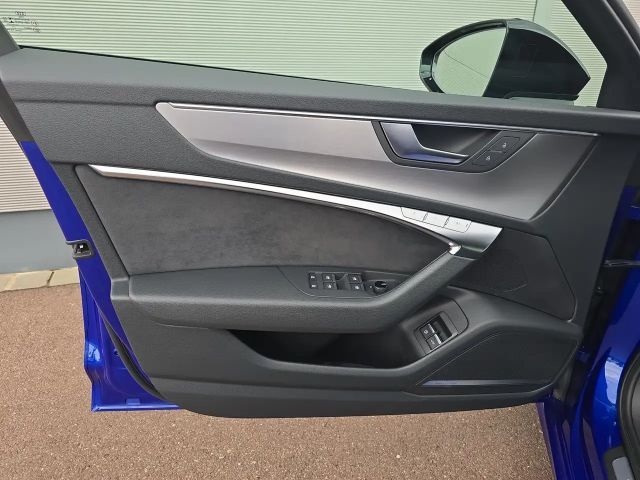 Audi A6 Hybride Quattro S-Line Sedan