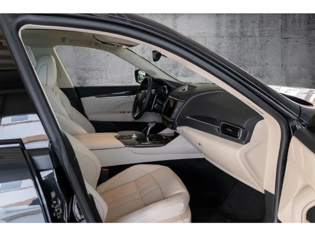 Maserati Levante Modena