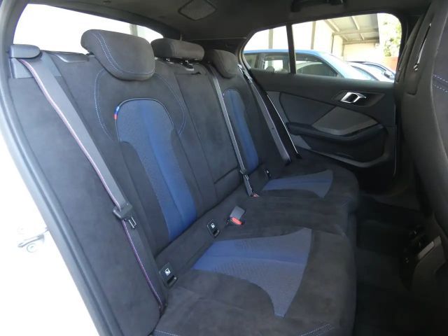 BMW 118 118d M-Sport Sedan