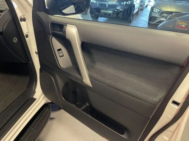 Toyota Land Cruiser Landcruiser AHV*elSitze*Kamera