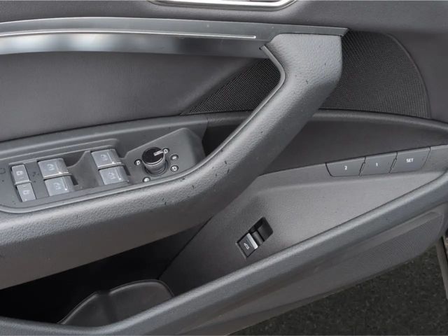 Audi Q8 e-tron 50 Quattro S-Line