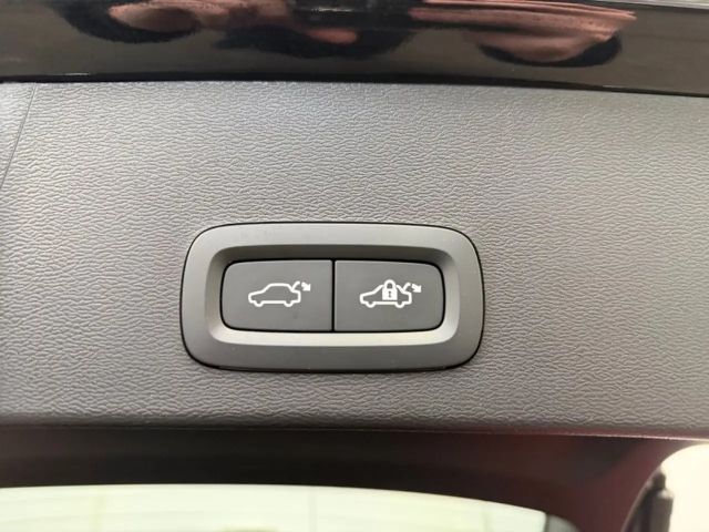 Volvo XC40 Dark Plus